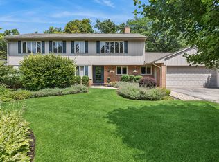 476 Briar Ln, Lake Forest, IL 60045