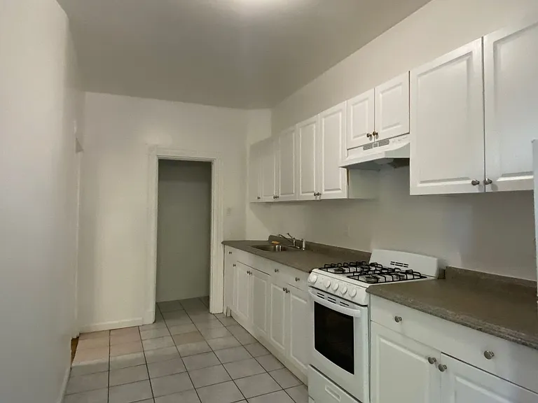 77 Brighton Ave #4 — Photo 38