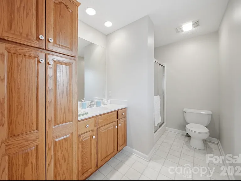 160 Reese Loop — Photo 8