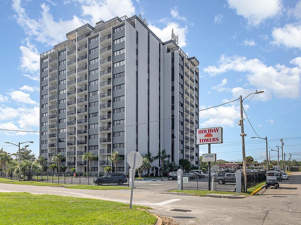 1st image of 601 Mitchell Dr. #401