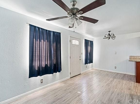 4th image of 107 Rivera St