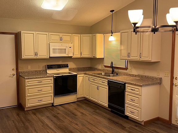 4th image of 20 Kaeser Ct
