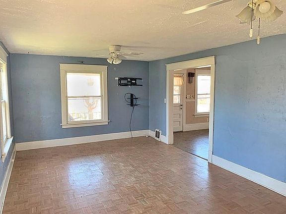 5th image of 1305 W Grandview Blvd