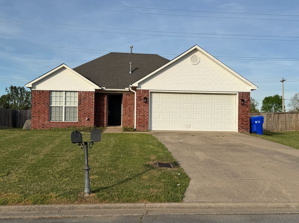 2350 Apple Blossom Ln