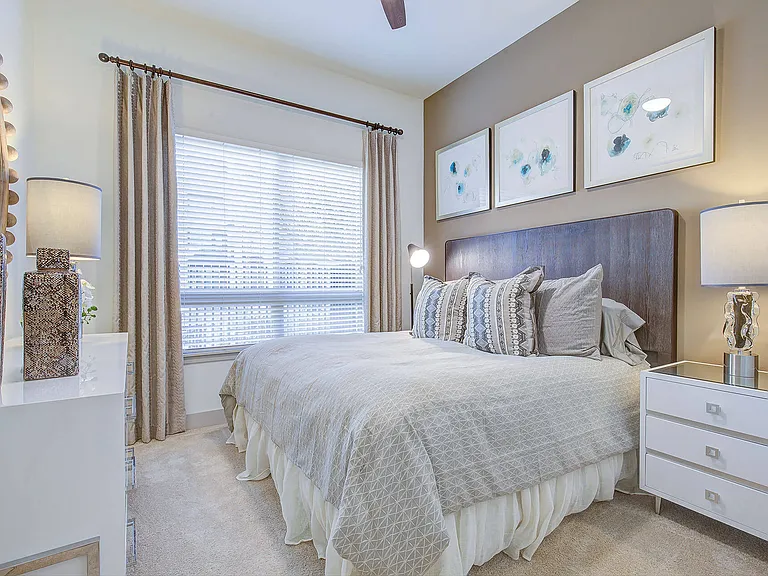 Spacious bedrooms that accommodate king-size beds