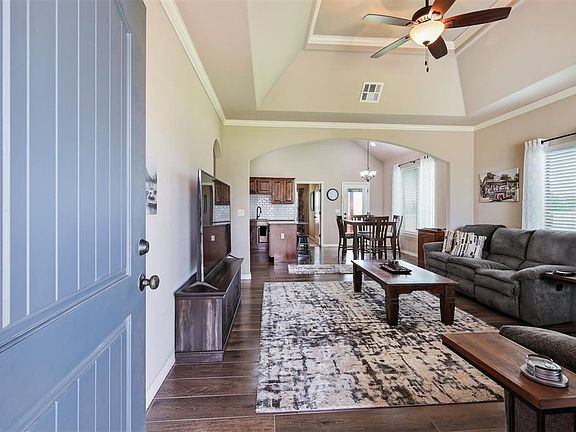 5th image of 20559 Creekside Dr