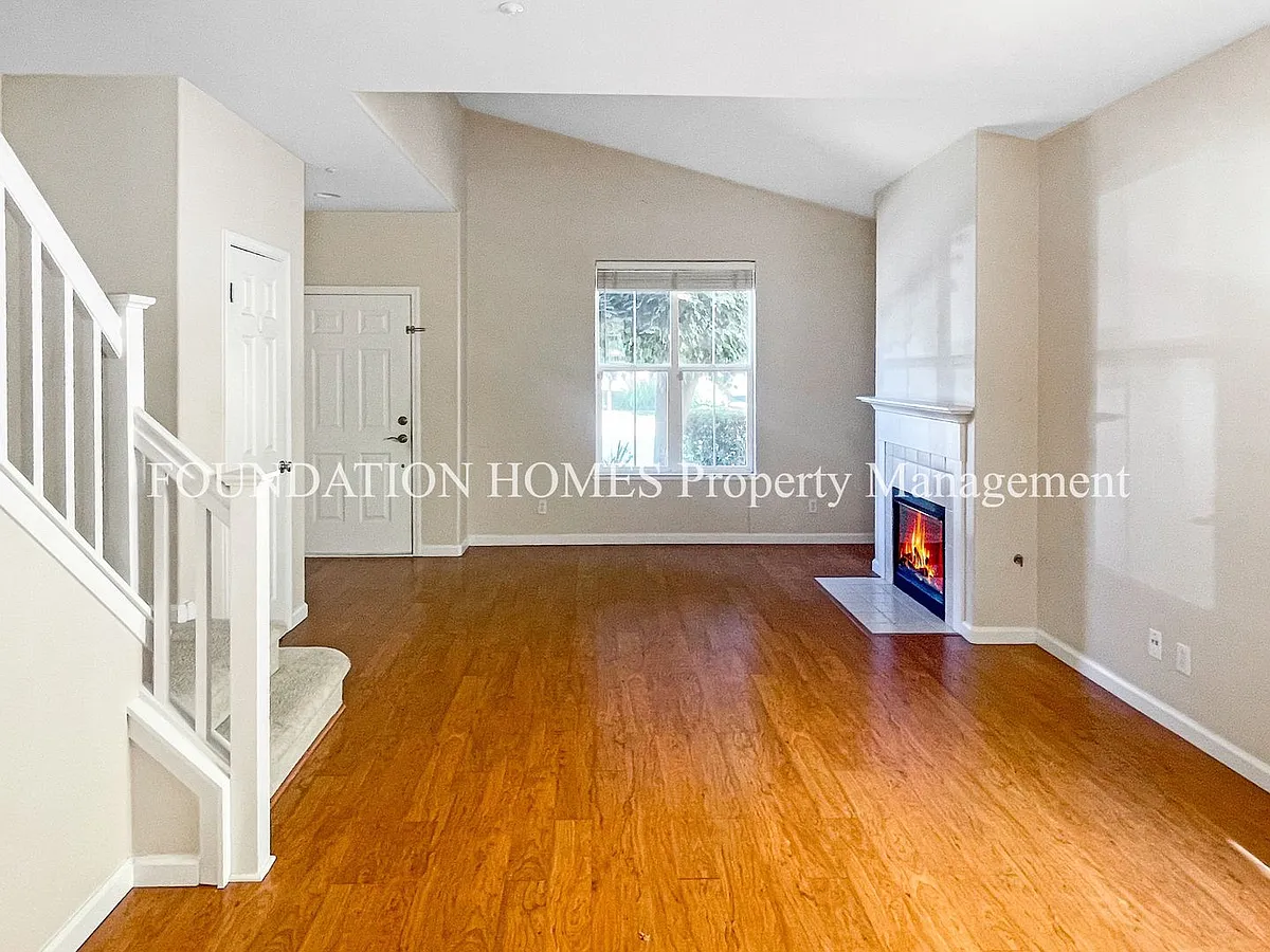 Building Photo - 98 Gann Way