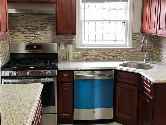 5th image of 172-10 73rd Ave #1