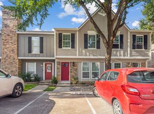 51 Abbey Rd, Euless, TX 76039