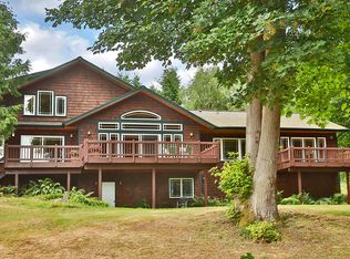 7466 Eagle Glen Ln, Clinton, WA 98236