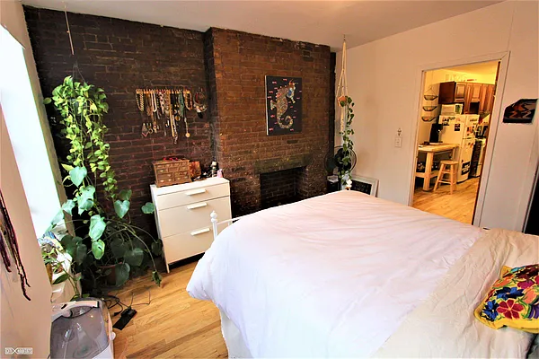 Rented by Citi Habitats | media 27