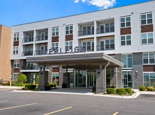 555 Lakeview Pkwy #0, Vernon Hills, IL 60061