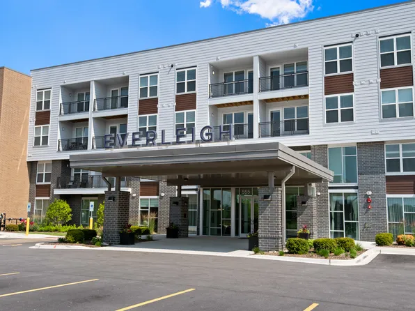 555 Lakeview Pkwy #0, Vernon Hills, IL 60061