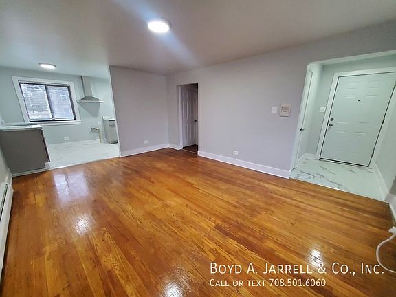 3rd image of 963 E 84th St APT 101-002-10