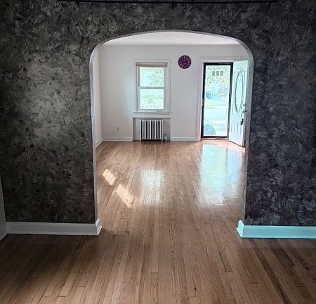 3rd image of 621 Palisade Rd