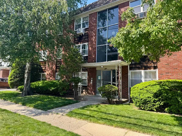 540 Joralemon St #8, Belleville, NJ 07109
