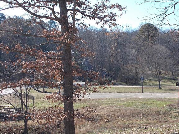 5th image of 10248 Oakwood Rd