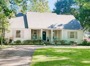 1669 Nesbit Rd, Nesbit, MS 38651