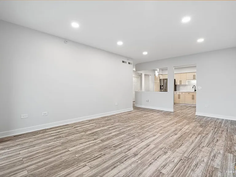 650 S River Rd #812 — Photo 16