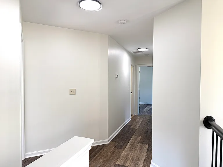 105 Springlaurel Ct — Photo 20
