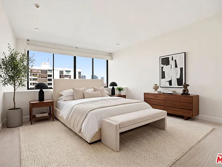 10724 Wilshire Blvd #1104 — Photo 17