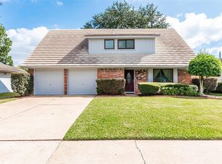 4529 College Park Dr, Deer Park, TX 77536