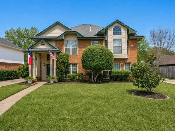3438 Spring Willow Dr, Grapevine, TX 76051