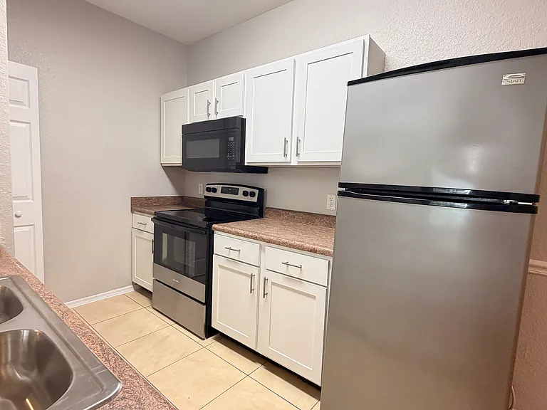 16561 Enclave Village Dr #106 — Photo 3
