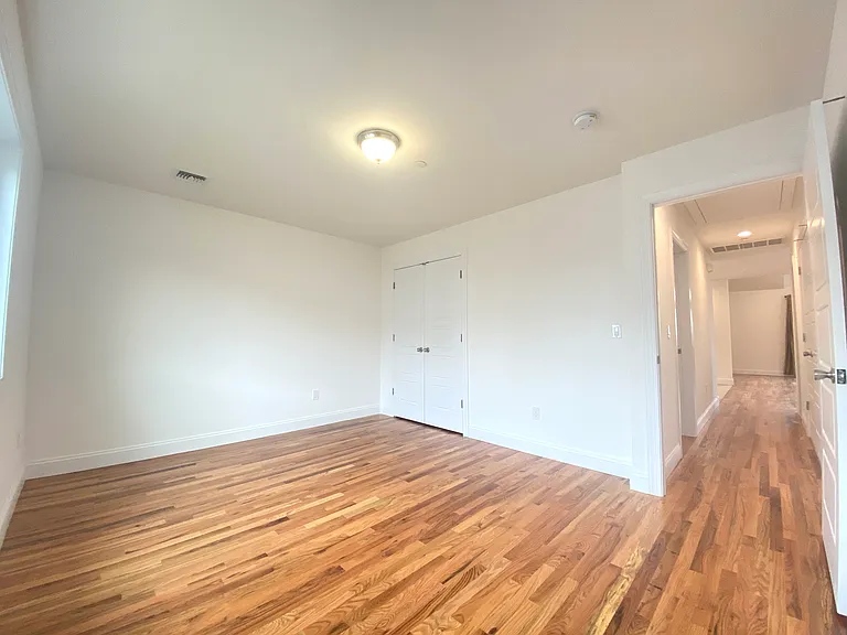 881 Sinclair Ave #2F — Photo 16