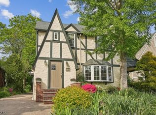 925 Ridgewood Rd, Millburn, NJ 07041