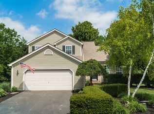 1112 Evadell Dr, Lewis Center, OH