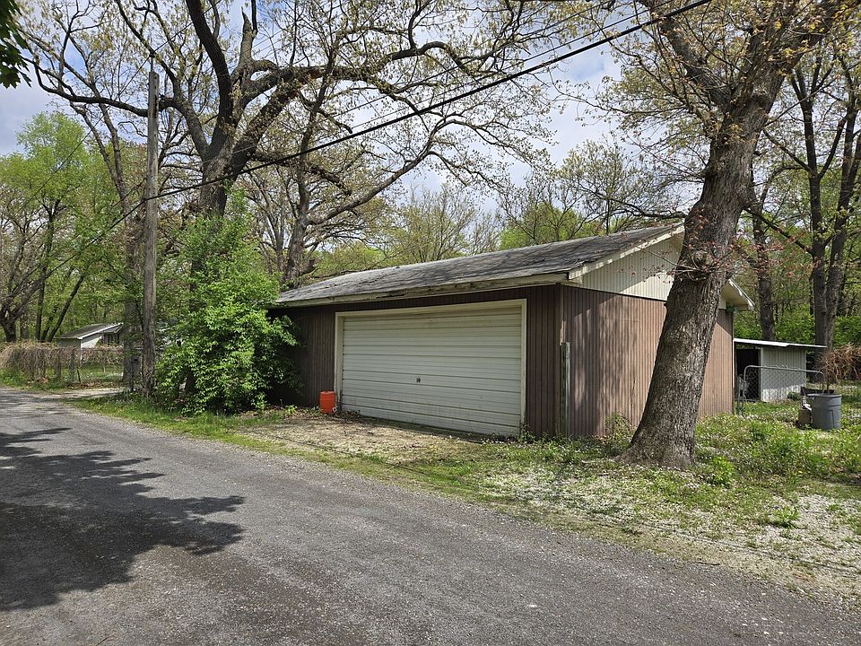 2nd image of 3363 N Adam Ave