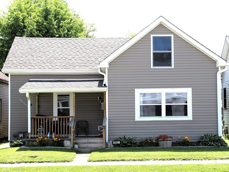 1st image of 842 Miller Ave