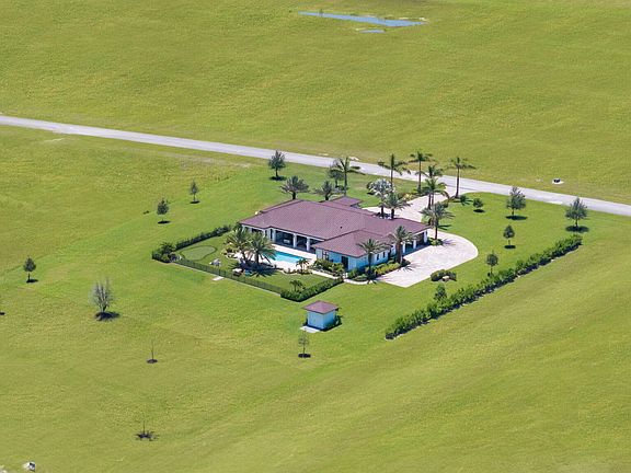 3rd image of 2925 SW Stoneybrook Way