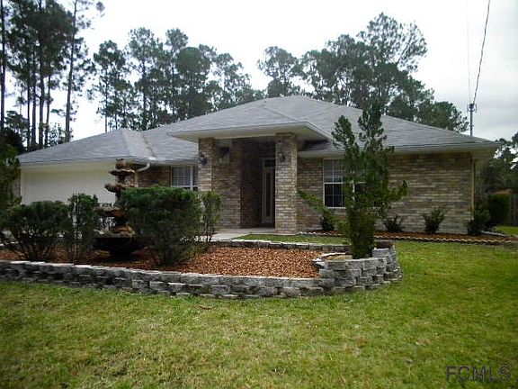 2nd image of 30 Poinsettia Ln