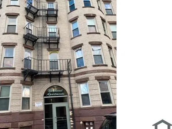 9 N East St, Holyoke, MA 01040