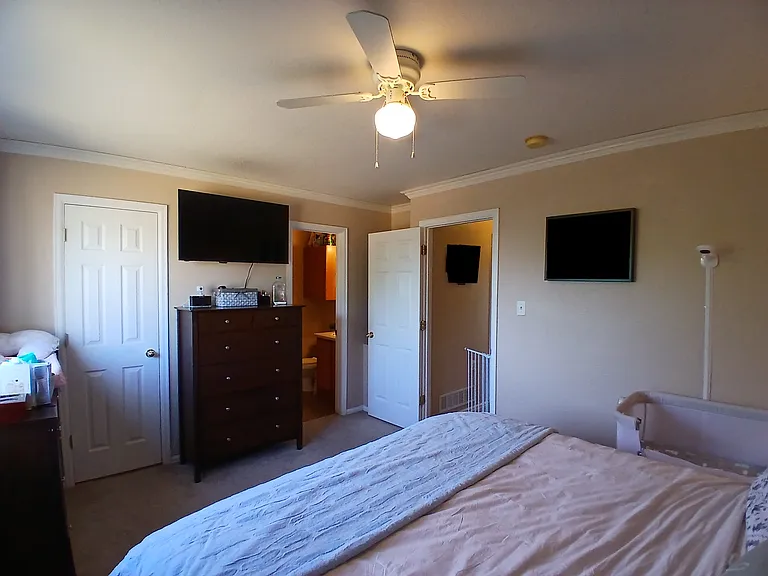 7996 Shamrock Cir — Photo 11