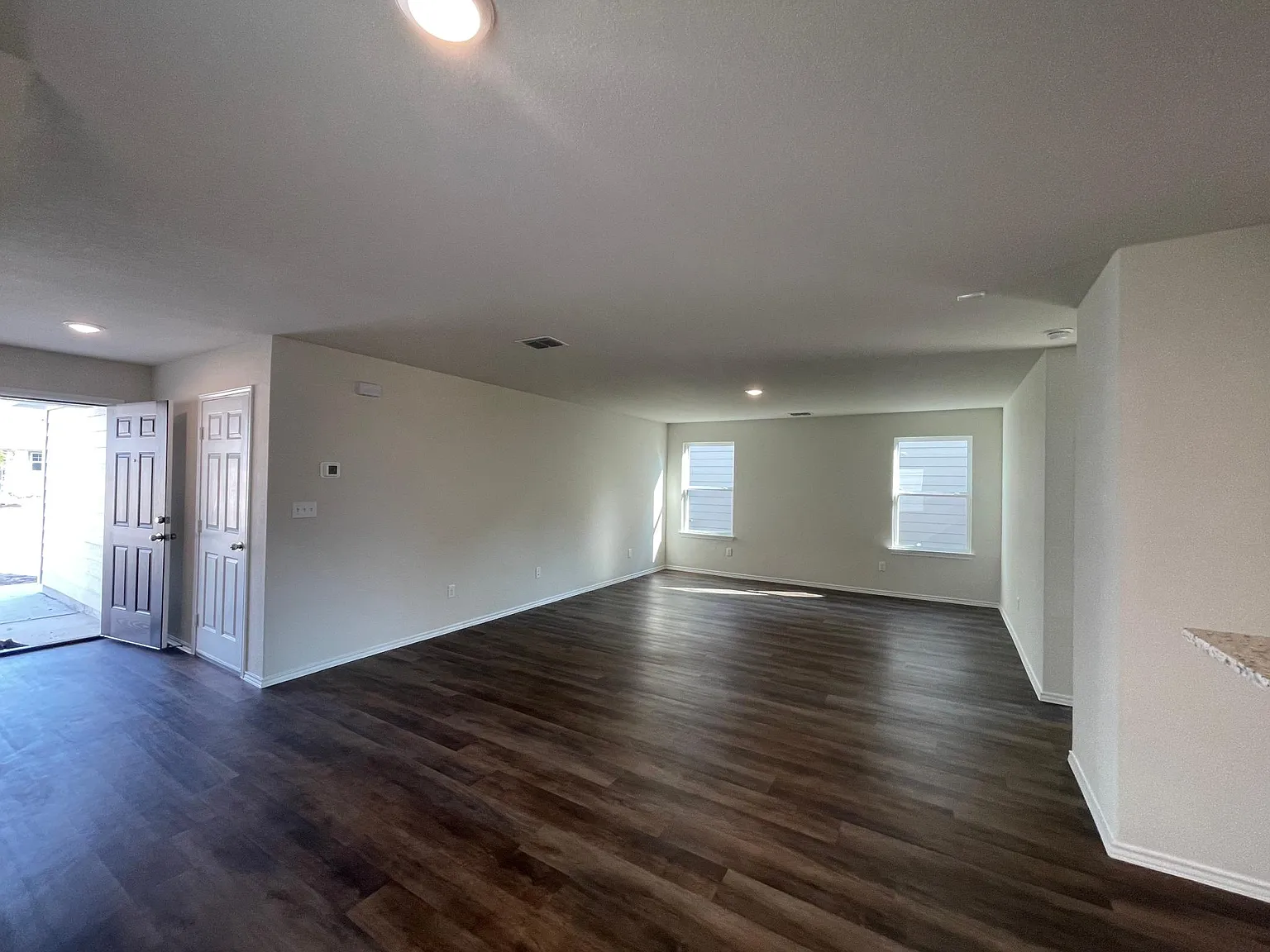 7341 Yucca Pl — Photo 2