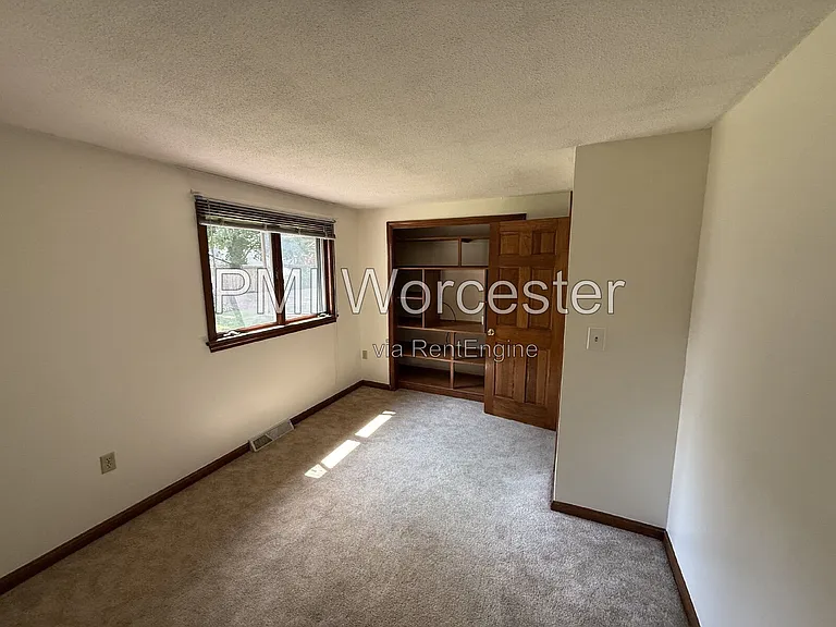 16 Seneca St — Photo 18