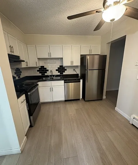Twin Fountain Apartments — Photo 27