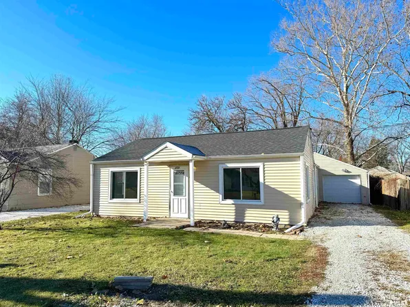 209 Connecticut St, Washington, IL 61571