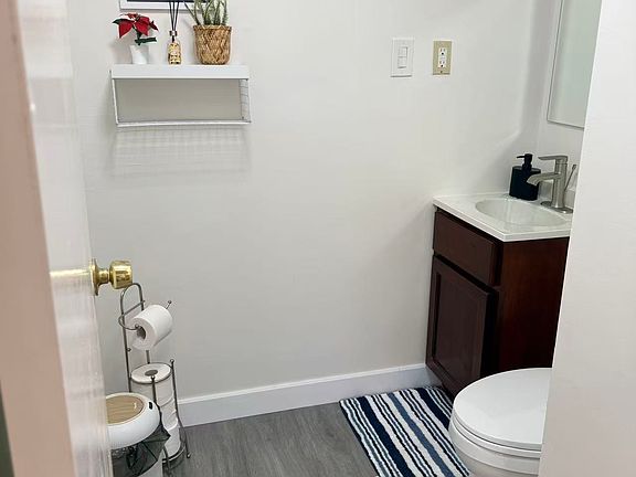 4th image of 3730 38th Ave