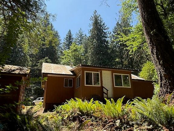 4th image of 65443 Emory Creek Rd #B10