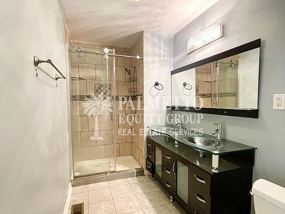 5th image of 2409 W Cornwallis Dr