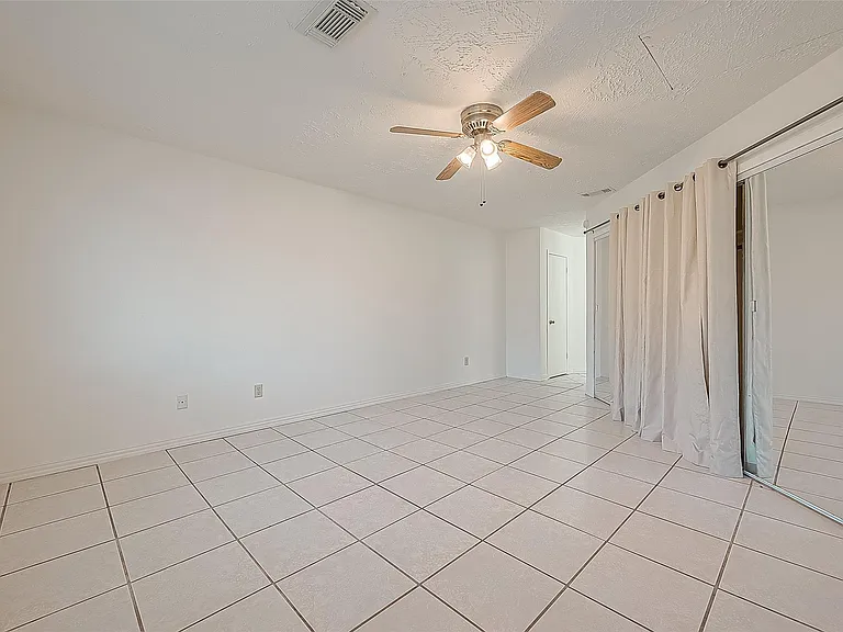 3806 Embarcadero Dr — Photo 32