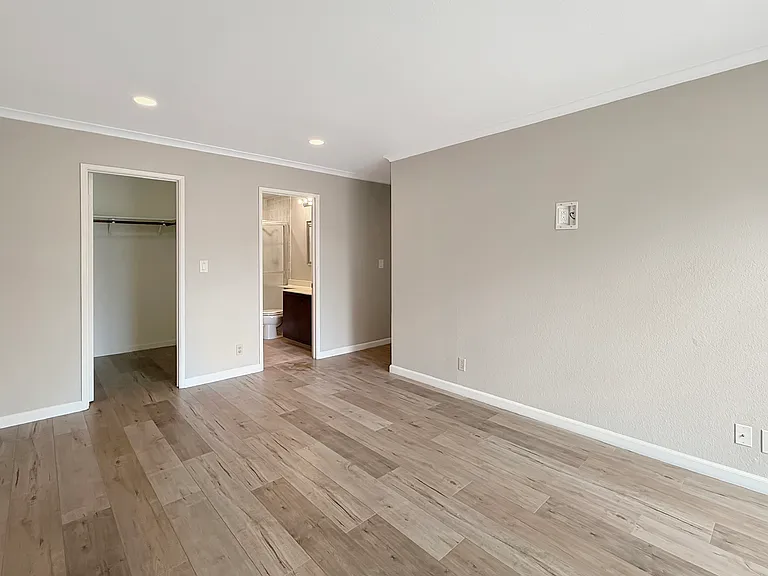 5935 Woodbine Pl — Photo 22