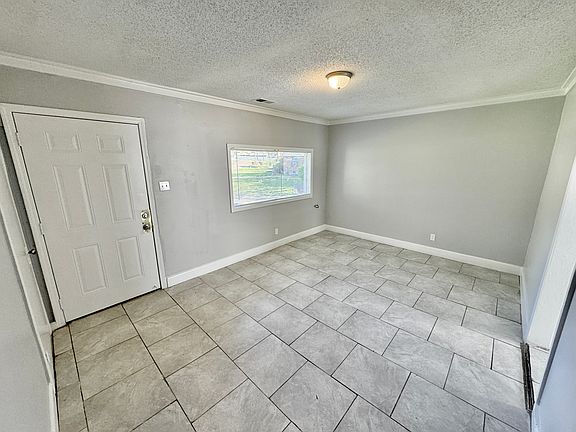 4th image of 1284 Poppen Dr