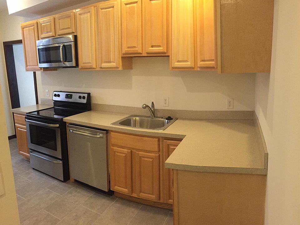 1st image of 5125 Spruce St #B