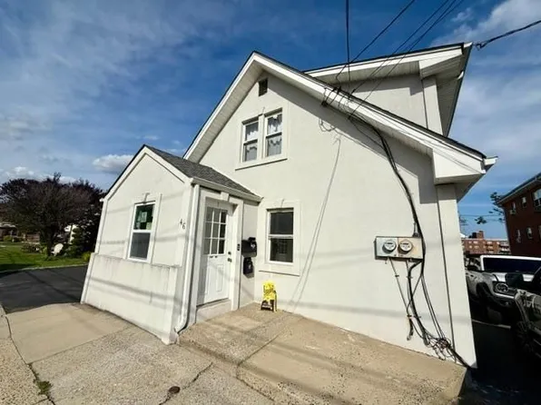 46 Humbert St #1, Nutley, NJ 07110