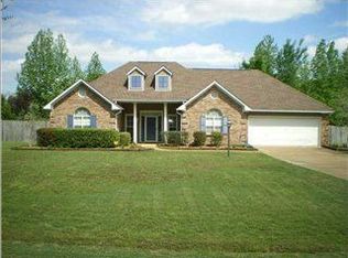324 Wildwood Blvd, Jackson, MS 39212